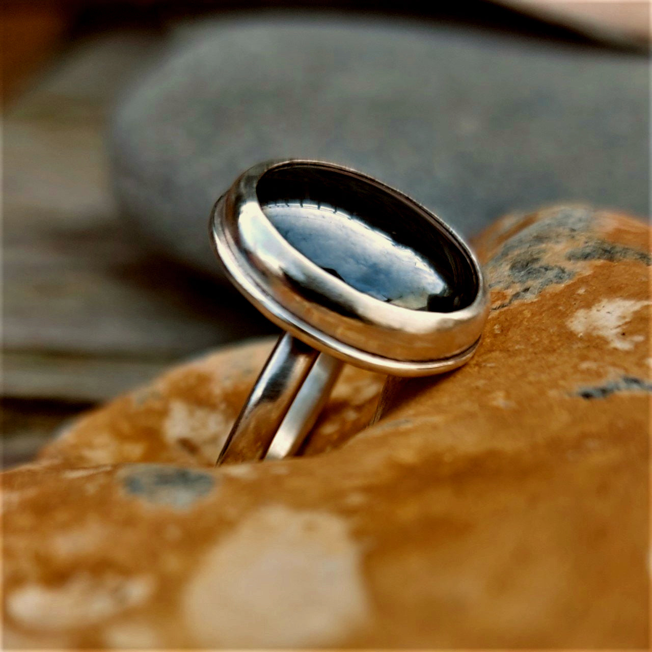 Hematite polished ring