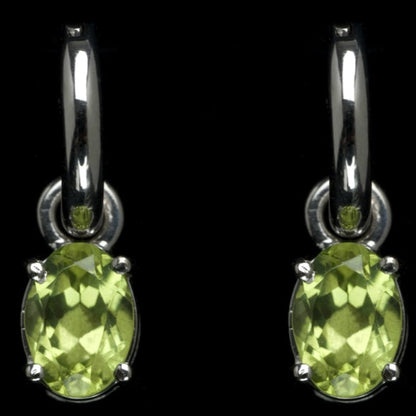 Oval peridot and white gold earrings